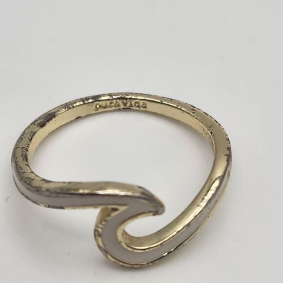 Pura Vida Gold Tone & White Enamel Wave Ring (8) - Picture 6 of 8